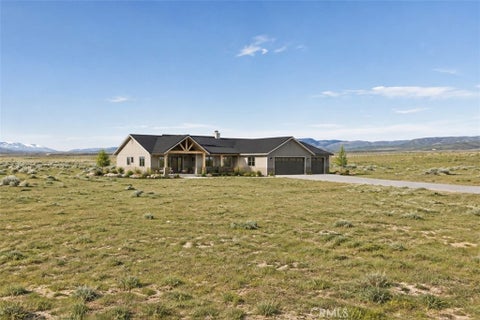 Photo of 0 Kingbird Avenue, Rosamond, CA 93243 (MLS # SR26168908)