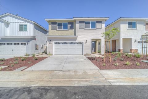 Photo of 34536 Carnation Court, Yucaipa, CA 92399 (MLS # SW26069687)