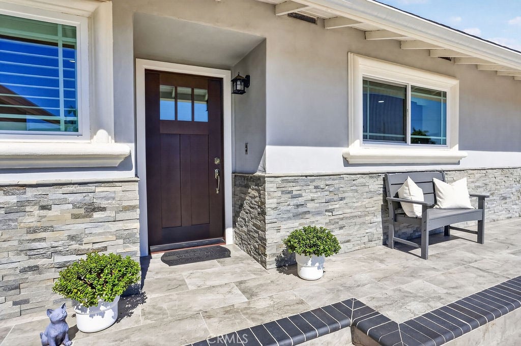 8391 Enfield Circle
