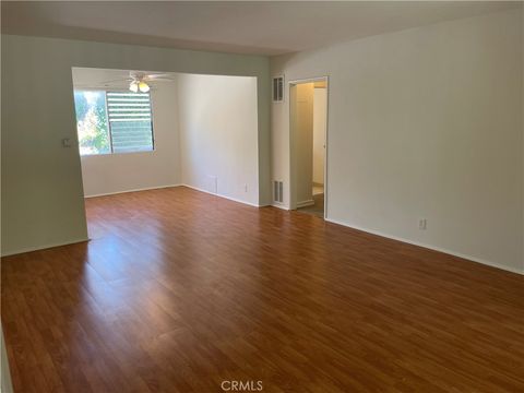 Photo of 630 San Vicente Blvd #E, Santa Monica, CA 90402 (MLS # TR26101714)