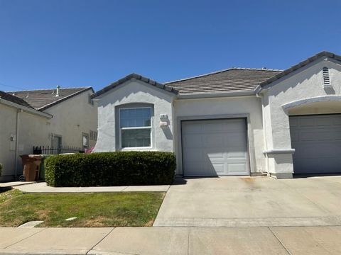 Photo of 1791 1791 Kent Drive Dr, Brentwood, CA 94513 (MLS # 41121051)