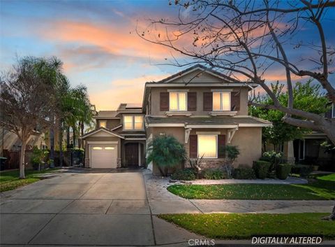 4795 Shasta Blue Hemet CA 92545