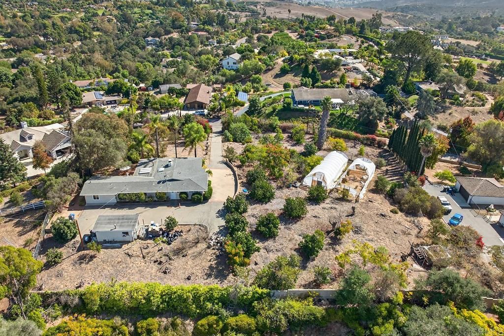 Photo of 5037 San Jacinto Circle E, Fallbrook, CA 92028 (MLS # NDP2510333)