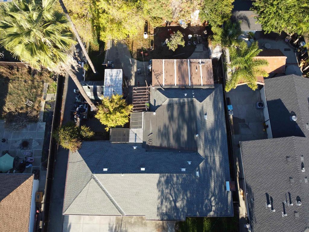 EAST FOOTHILLS - Residential