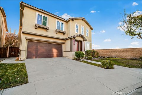 Photo of 27323 English Oak Court, Canyon Country, CA 91387 (MLS # SR26011450)
