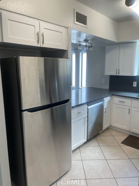 555 El Placer Road 1