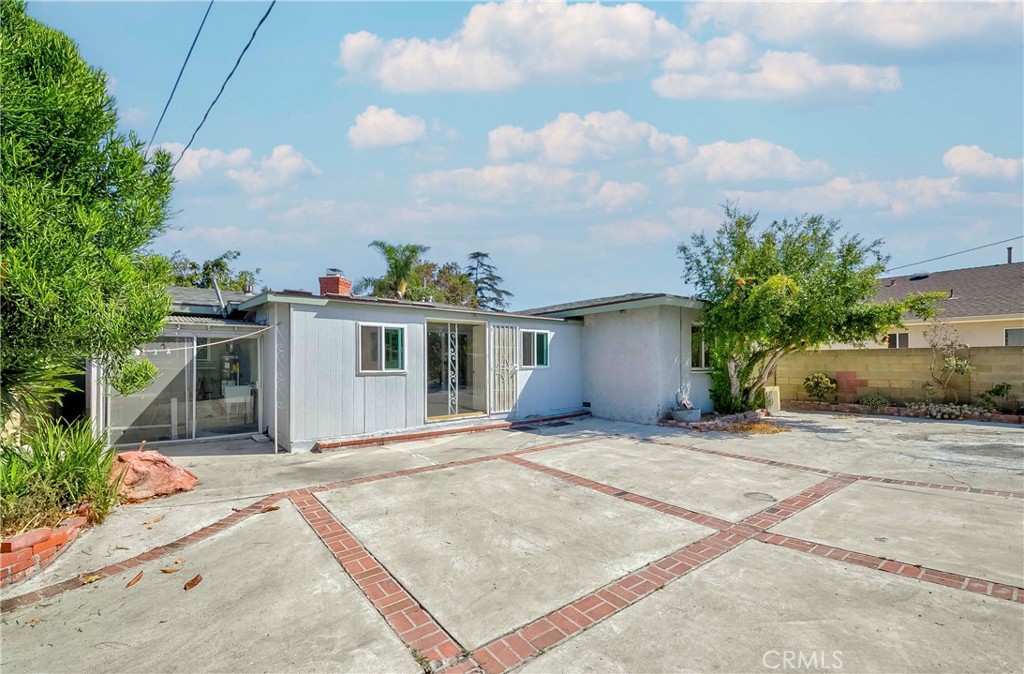 9002 Imperial Avenue