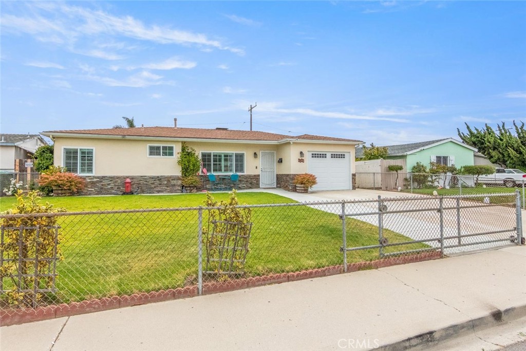 1164 N 6th