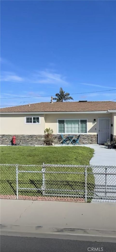 Photo of 1164 N 6th St, Port Hueneme, CA 93041 (MLS # SR26114887)