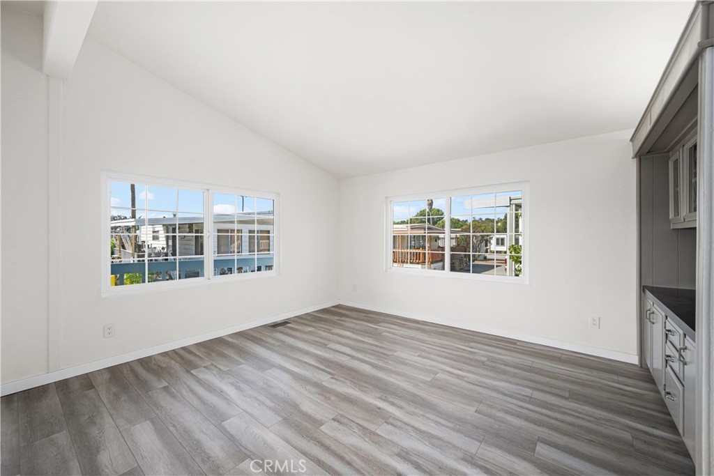 Belmont Shore (BSD) - Manufactured In Park