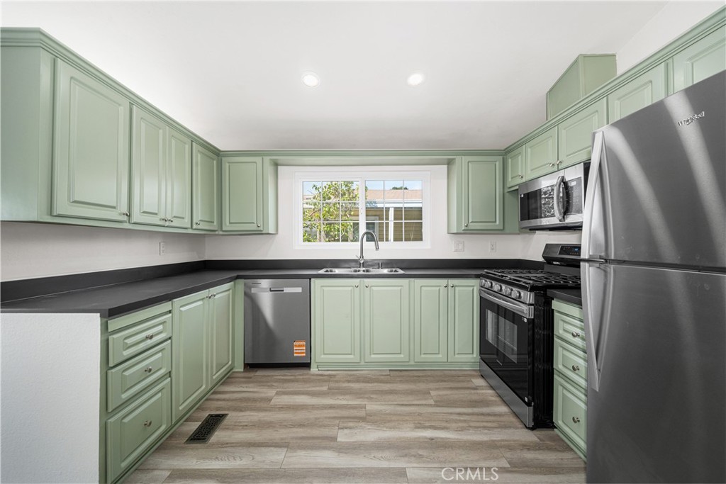 Belmont Shore (BSD) - Manufactured In Park