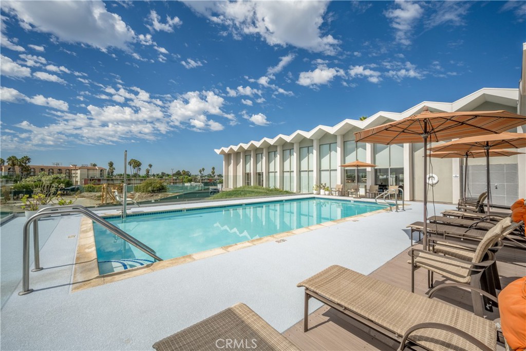 Belmont Shore (BSD) - Manufactured In Park