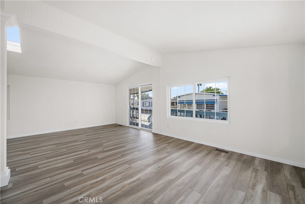 Belmont Shore (BSD) - Manufactured In Park