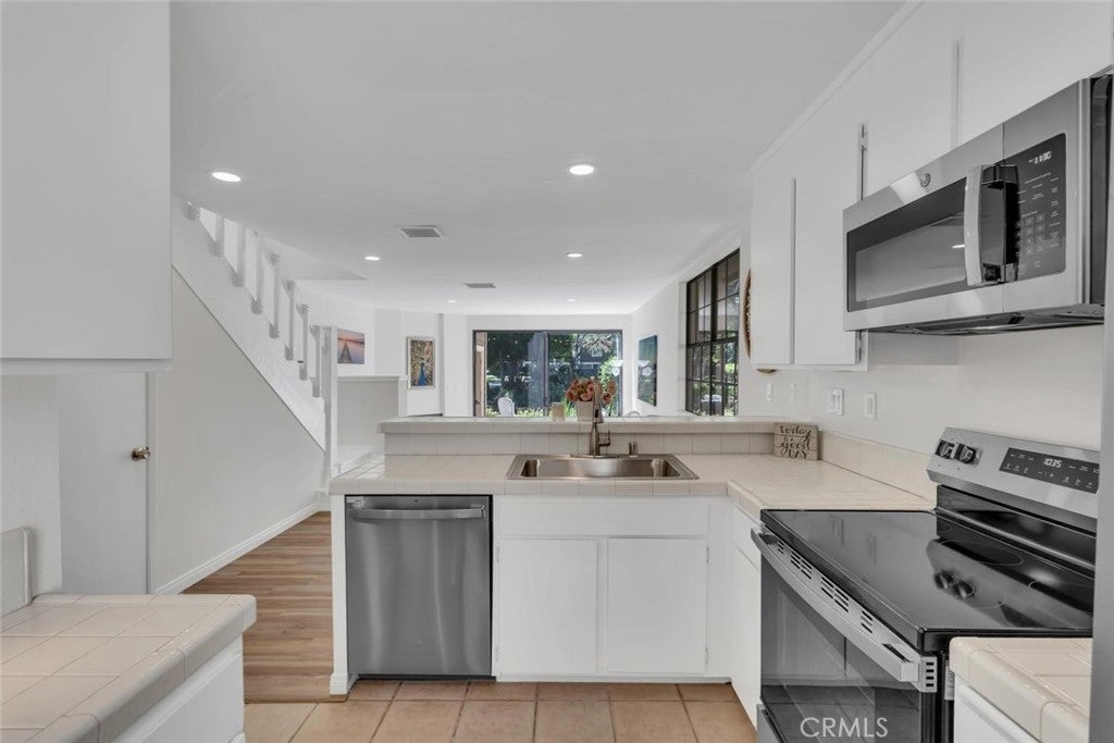 247 Pineview
