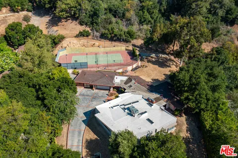 16145 High Valley Place, Encino, CA 91436 - MLS#: 25575503