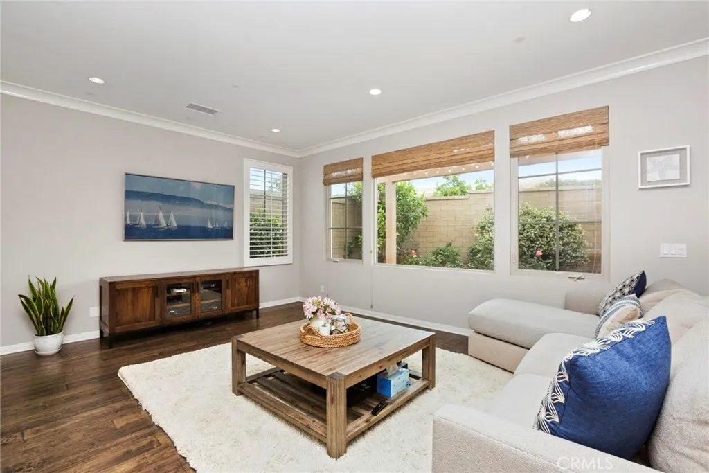 Irvine, California 92618, United States, 3 Bedrooms Bedrooms, ,3 BathroomsBathrooms,Residential,Active,189017