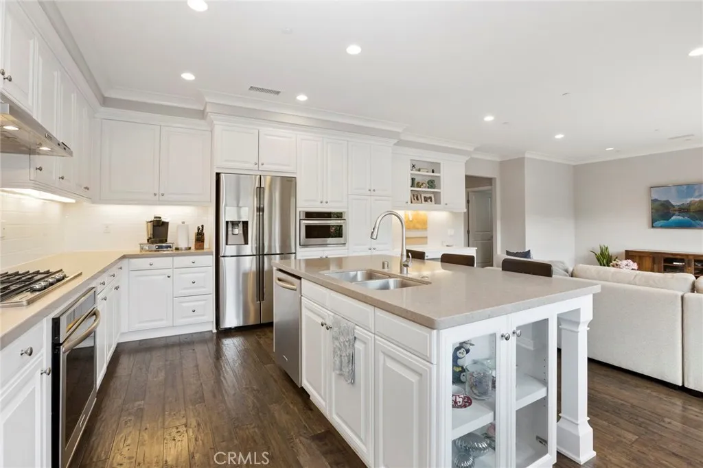 Irvine, California 92618, United States, 3 Bedrooms Bedrooms, ,3 BathroomsBathrooms,Residential,Active,189017