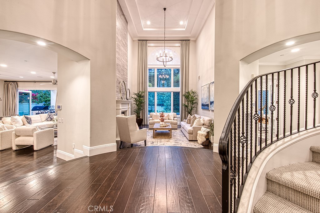 6 Rosana Way