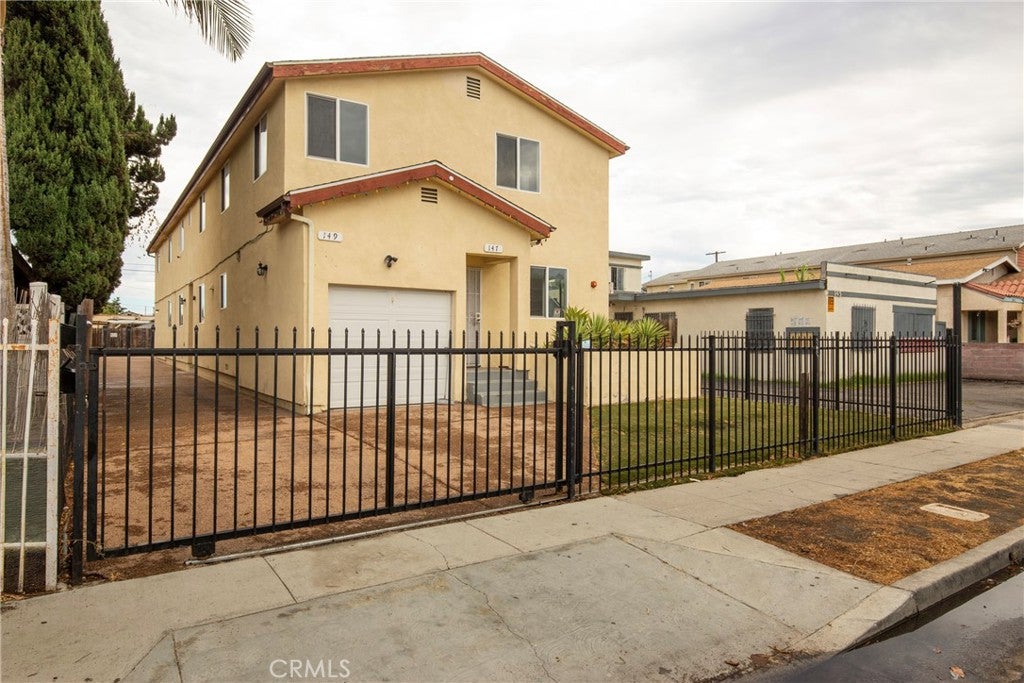 149 W Colden Avenue