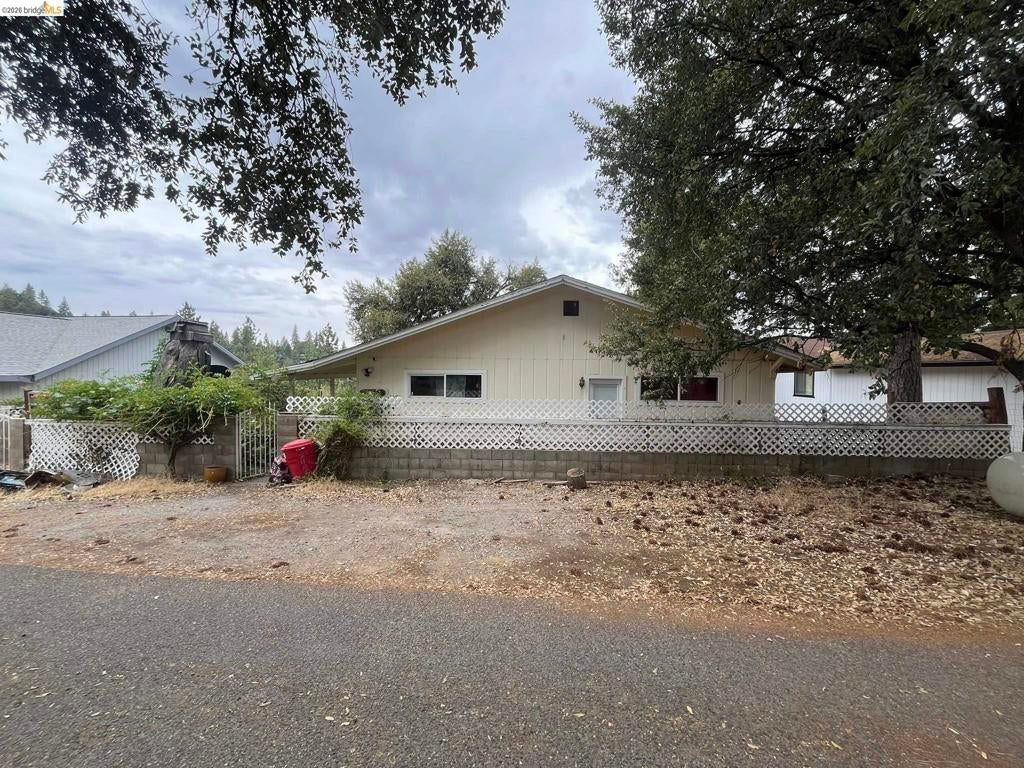 20456 Misty Ln