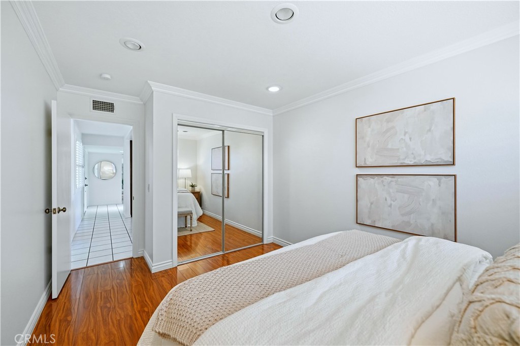 Showcase (SHOW) - Residential