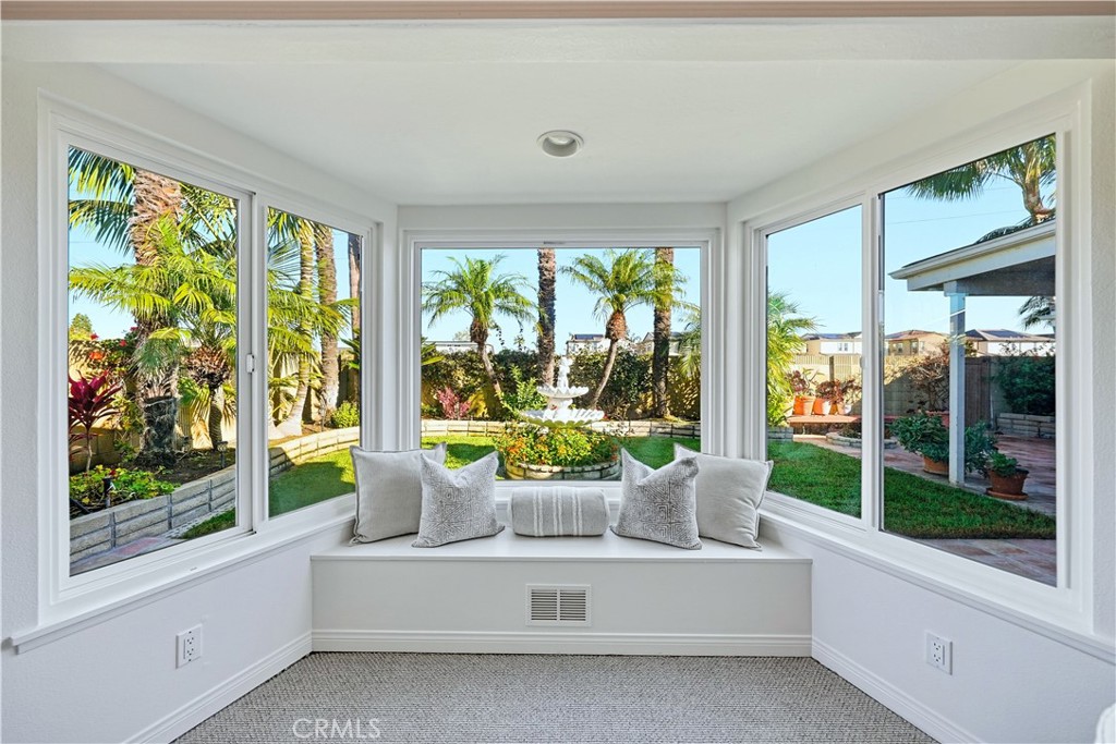 Showcase (SHOW) - Residential