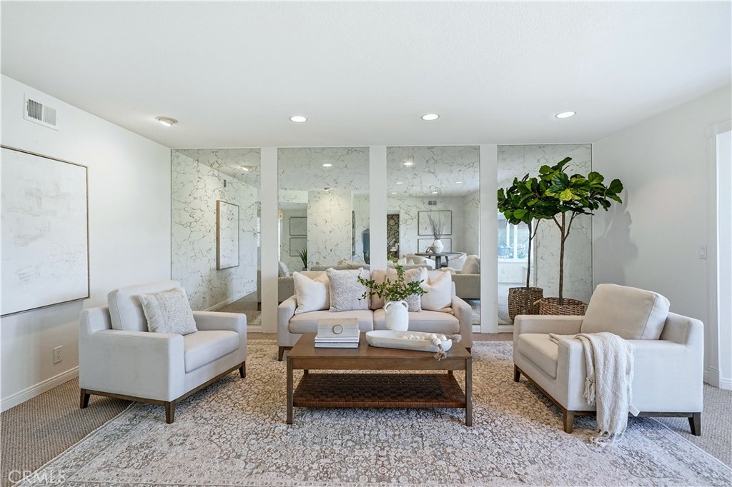Showcase (SHOW) - Residential