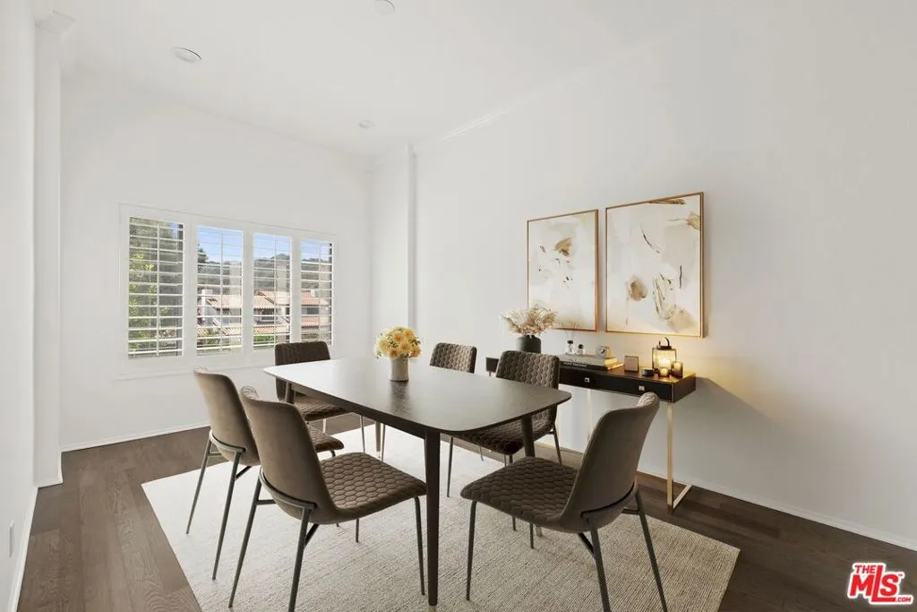 Pacific Palisades, California 90272, United States, 3 Bedrooms Bedrooms, ,3 BathroomsBathrooms,Residential,Active,155027