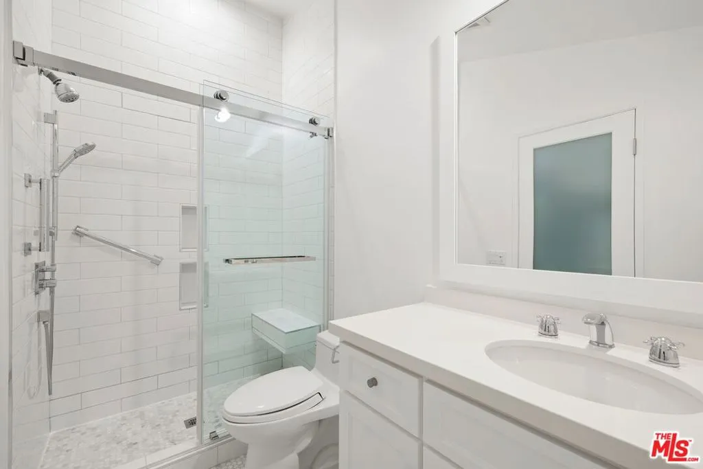 Pacific Palisades, California 90272, United States, 3 Bedrooms Bedrooms, ,3 BathroomsBathrooms,Residential,Active,155027