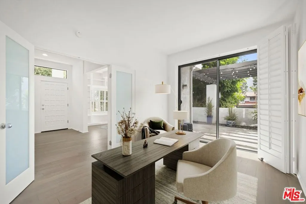 Pacific Palisades, California 90272, United States, 3 Bedrooms Bedrooms, ,3 BathroomsBathrooms,Residential,Active,155027