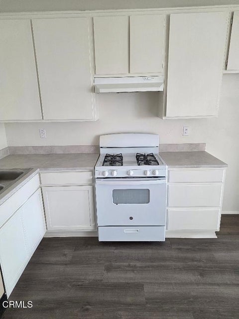 Tiny photo for 2500 El Dorado Avenue #B, Oxnard, CA 93033 (MLS # V1-37539)