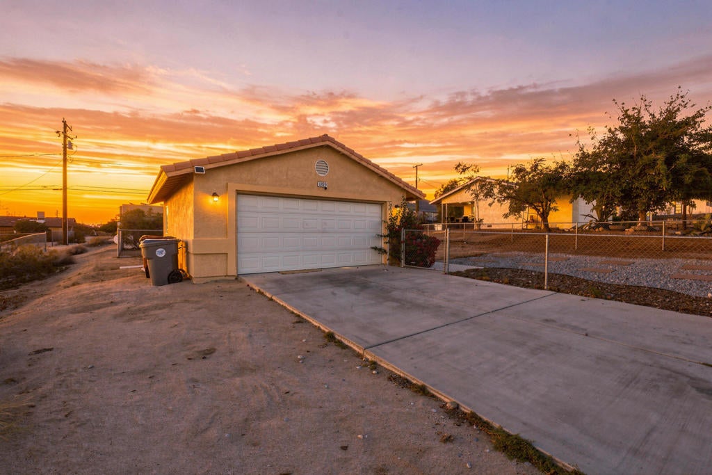 6829 Quail Spring Avenue