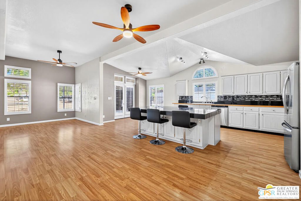 Date Palm Country Cl - Manufactured In Park