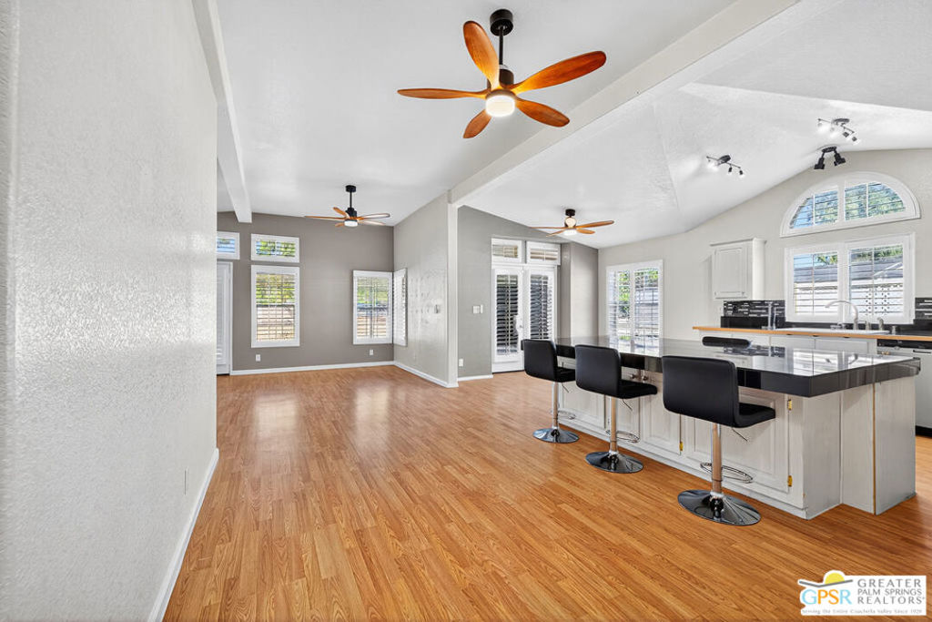 Date Palm Country Cl - Manufactured In Park