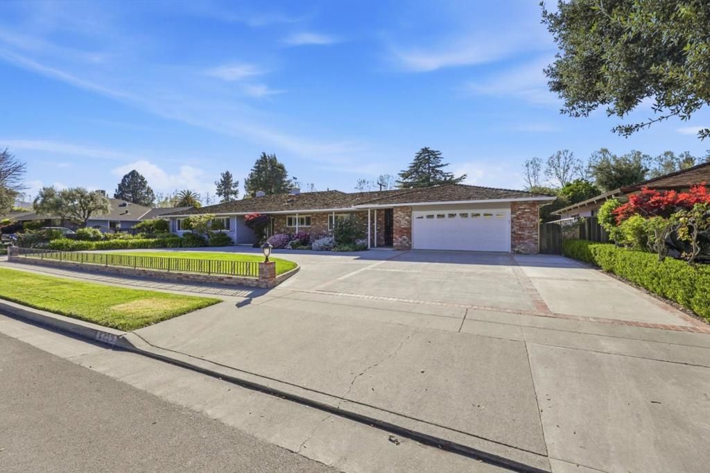 Photo of 2259 Gundersen Drive, San Jose, CA 95125 (MLS # ML82040136)