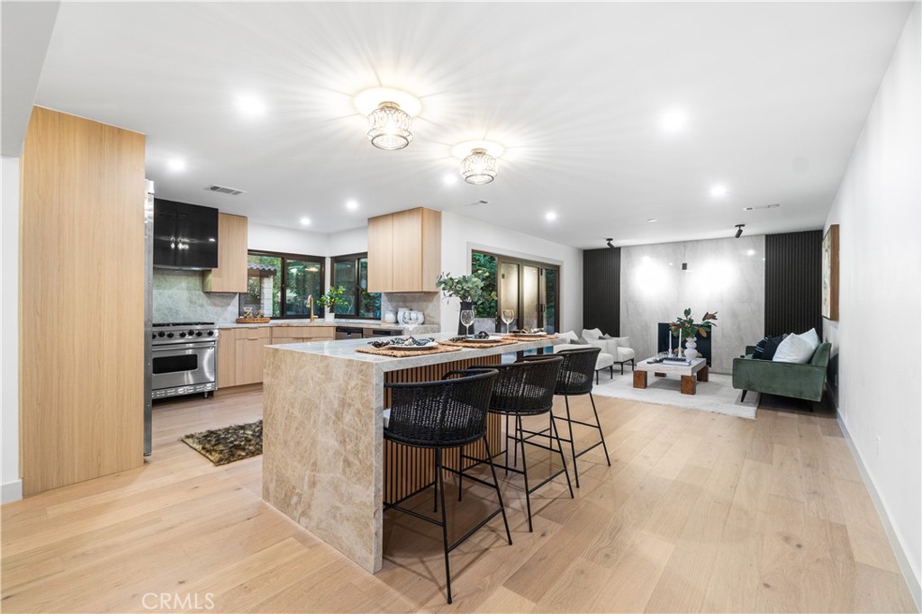 6032 Sun Knoll Circle