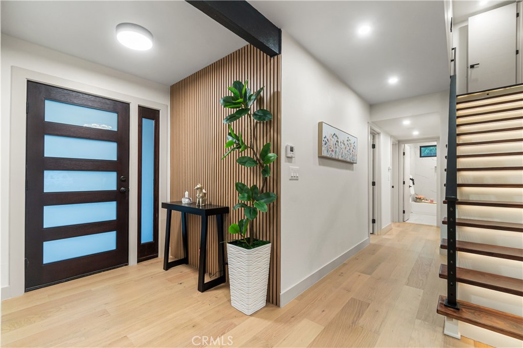 6032 Sun Knoll Circle