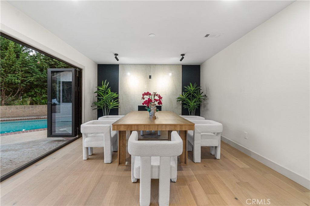 6032 Sun Knoll Circle