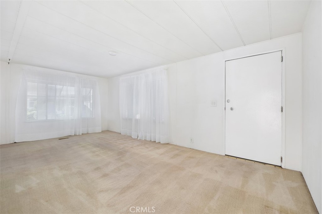 1750 Whittier Avenue 27