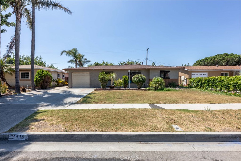 Properties 1 1410 W Camden Place