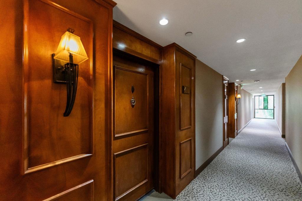 850 State Street 411