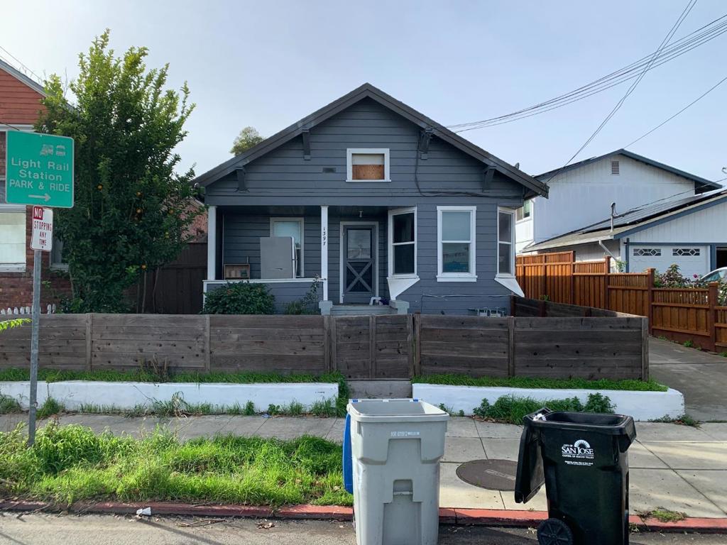 1397 Vine Street