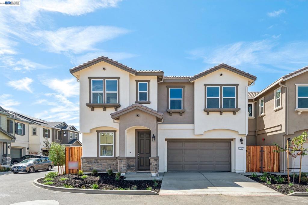 129 Creek View Cir