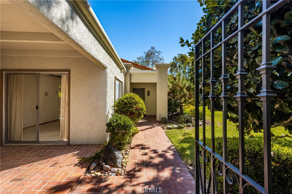 3504 Bahia Blanca W C