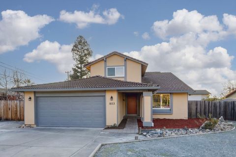 Photo of 803 Ulmeca Pl Pl, Fremont, CA 94539 (MLS # 41122986)
