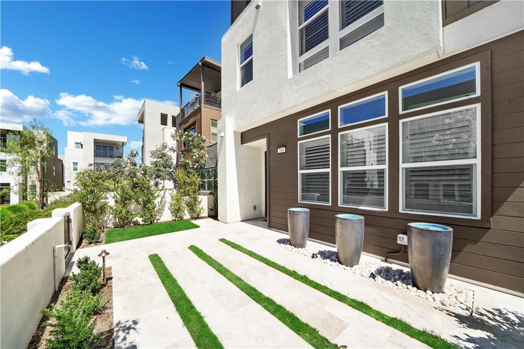 Photo of 249 Chorus, Irvine, CA 92618 (MLS # NP26014586)