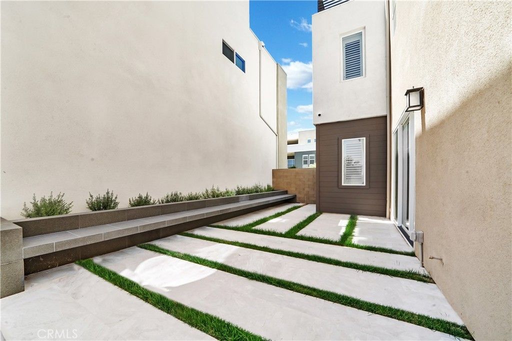 Photo of 249 Chorus, Irvine, CA 92618 (MLS # NP26014586)