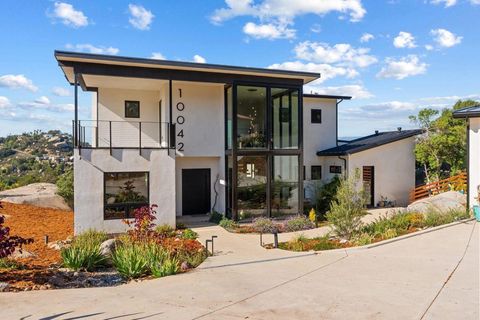 10042 Tall Oak Dr Escondido CA 92026