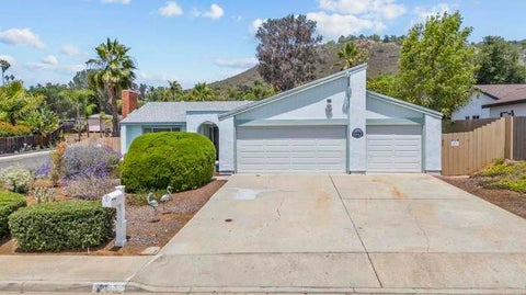 Photo of 1062 Ponderosa AVE, San Marcos, CA 92069 (MLS # DW26217805)