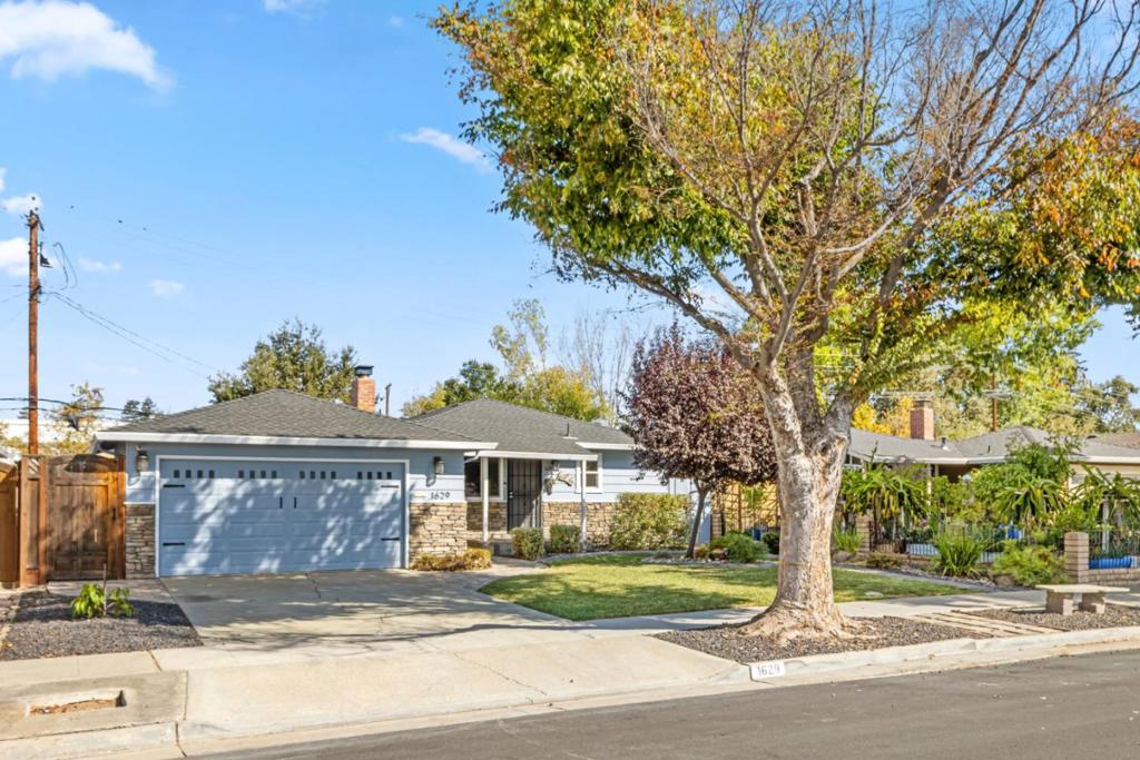 1629 Melody Lane